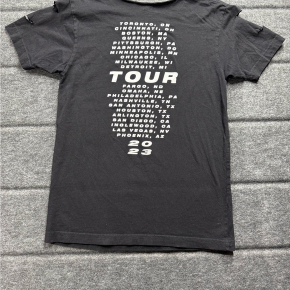 PINK 2023 Tour Black Graphic Tee - Picture 3 of 4